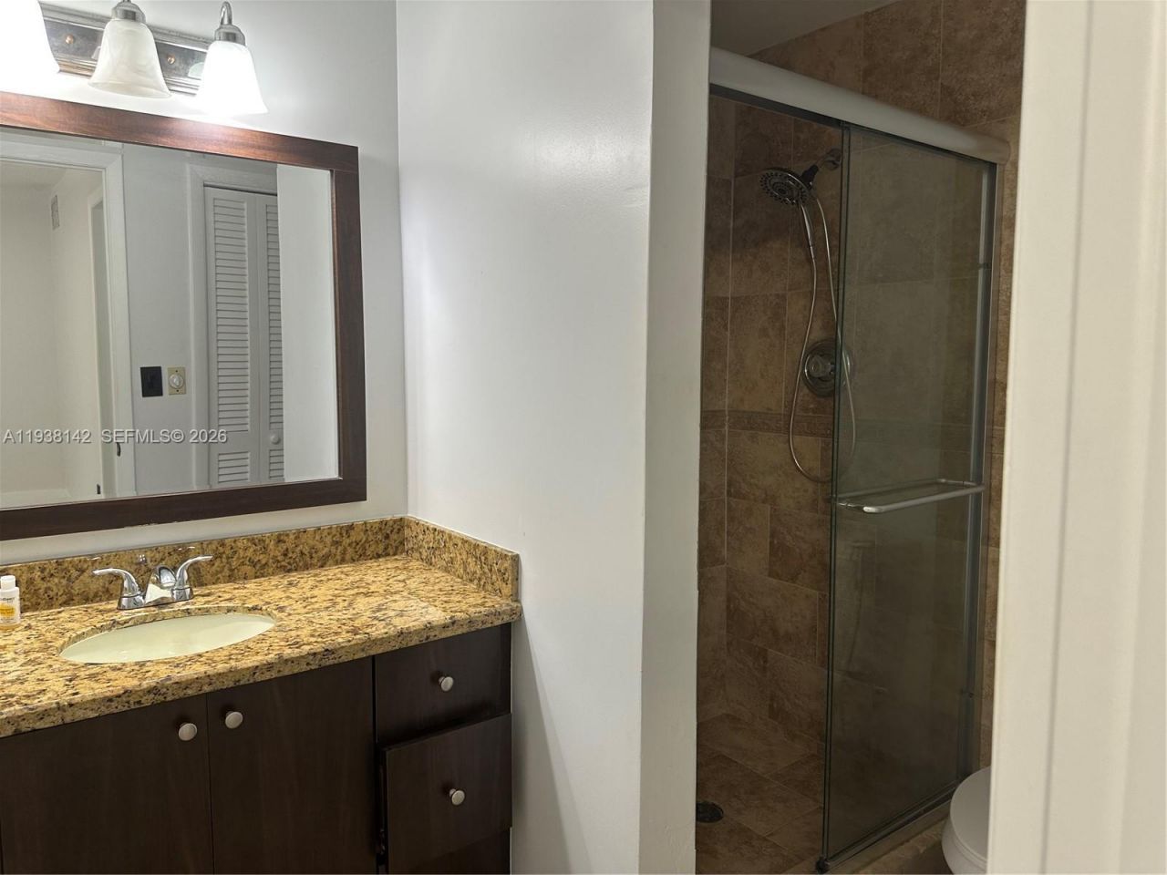 6526 Kendale Lakes Dr, Unit 1405, Miami, FL 33183 Photo