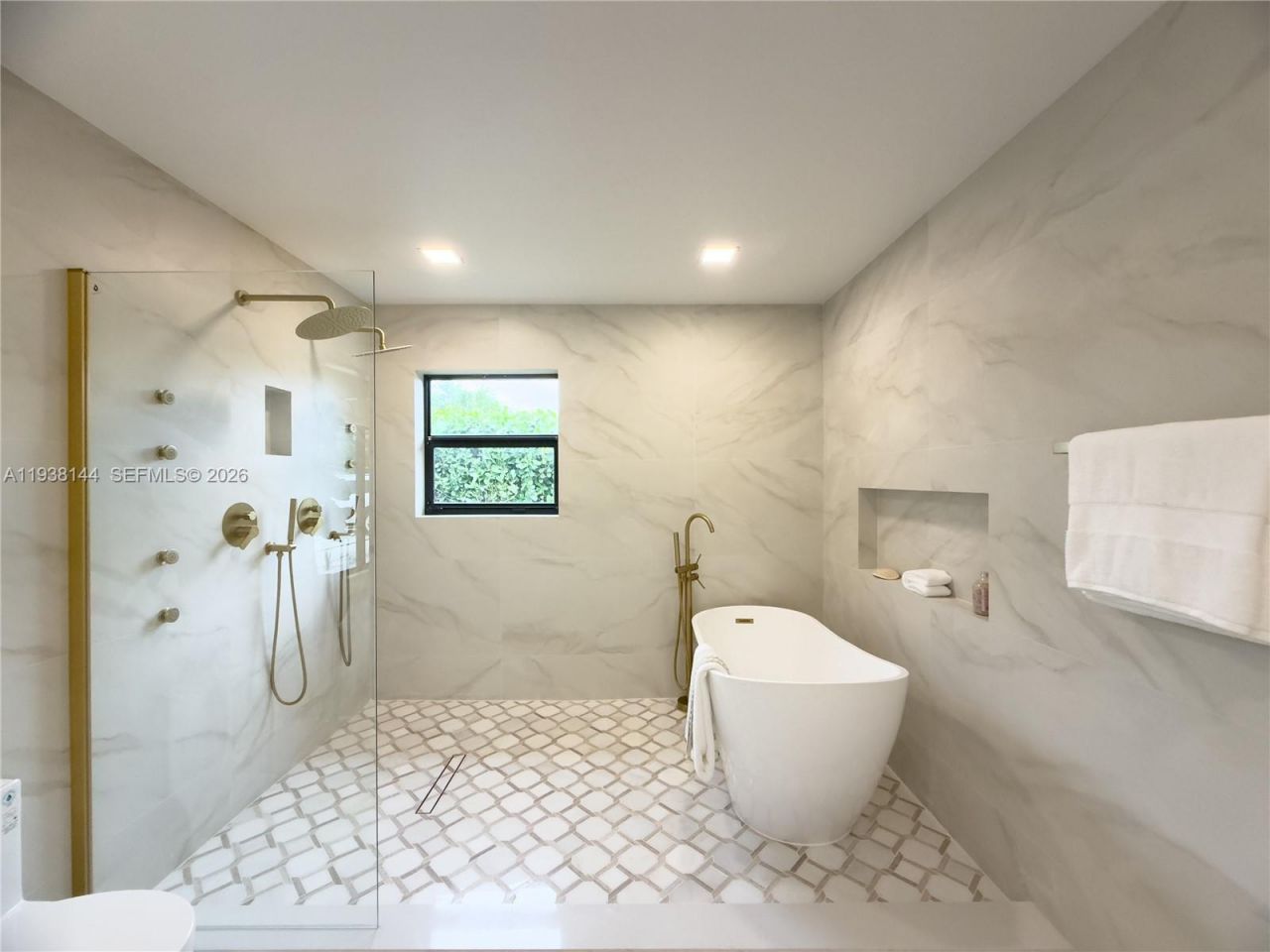 5561 NE 28th Ave , Fort Lauderdale, FL 33308 Photo