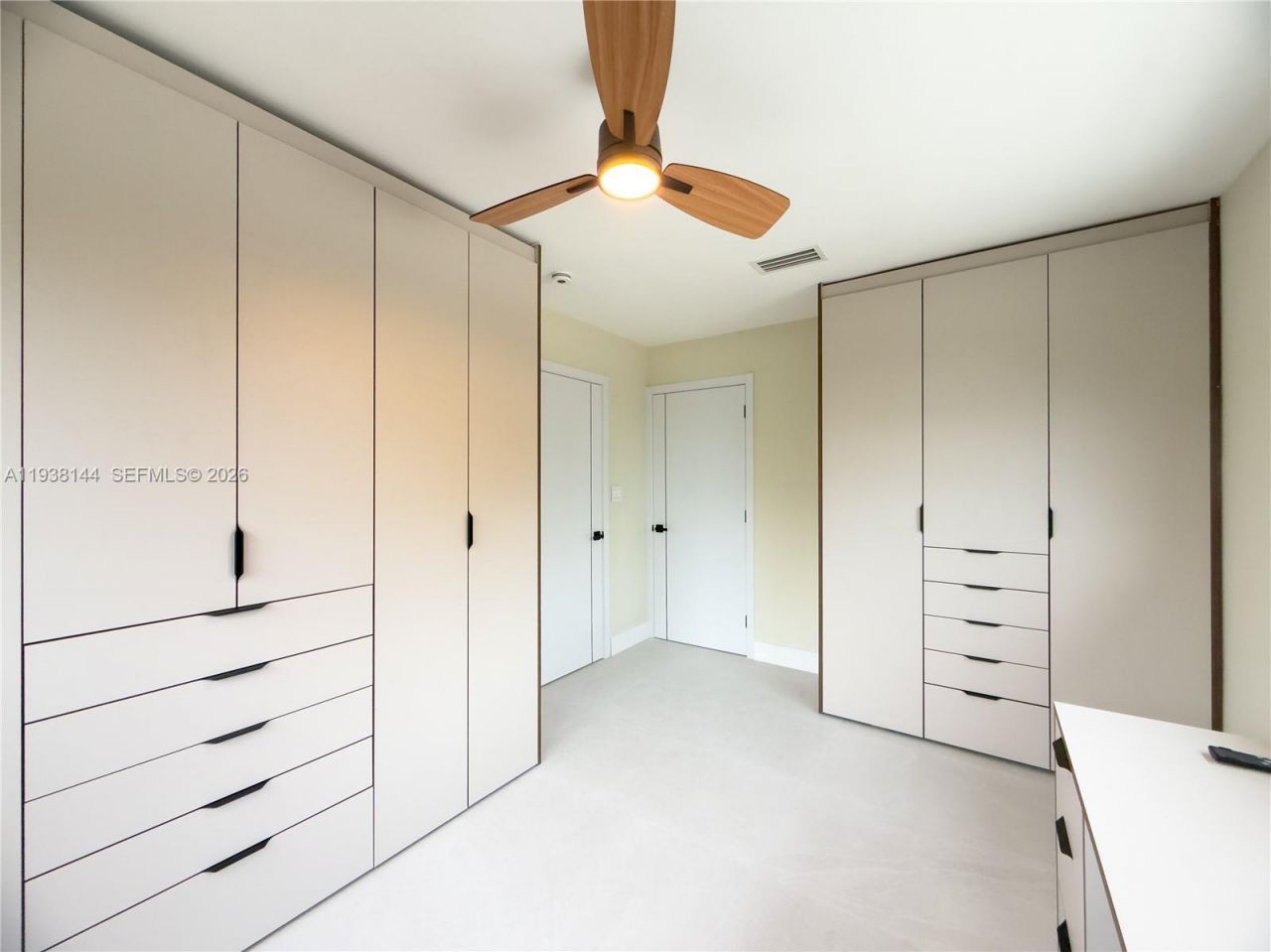 5561 NE 28th Ave , Fort Lauderdale, FL 33308 Photo