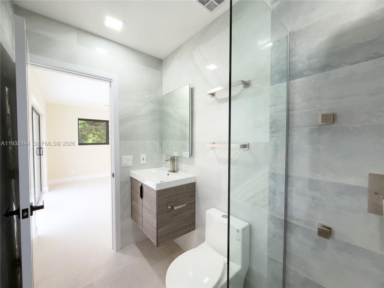 5561 NE 28th Ave , Fort Lauderdale, FL 33308 Photo