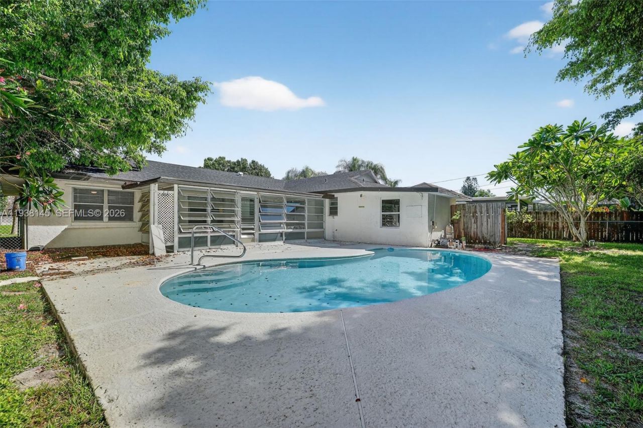 770 SE Hollahan Ave , Port Saint Lucie, FL 34983 Photo