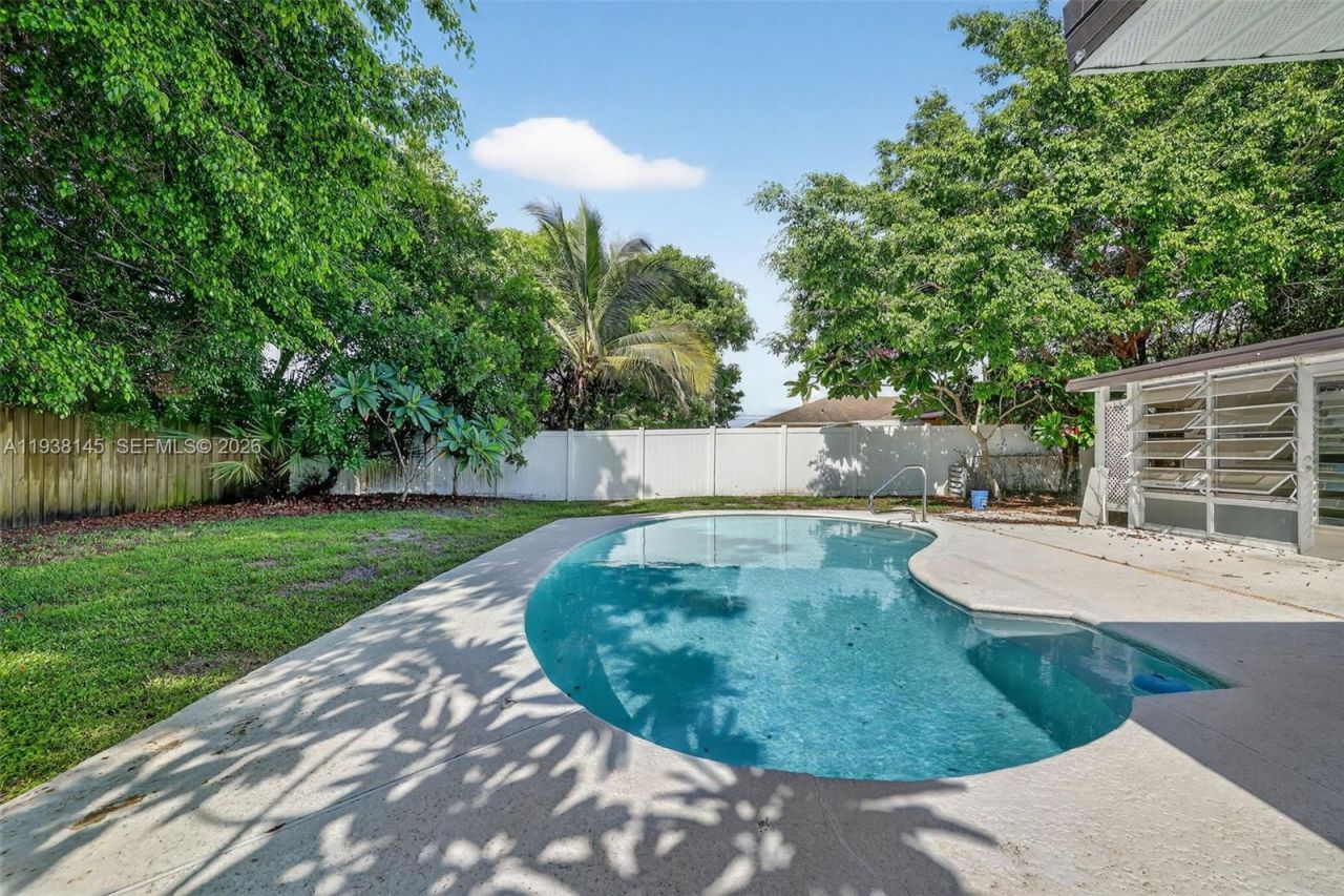 770 SE Hollahan Ave , Port Saint Lucie, FL 34983 Photo