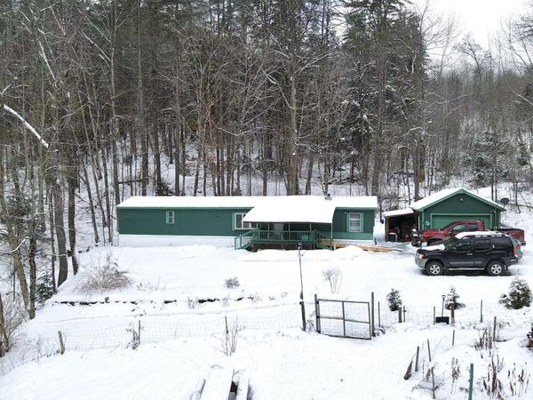 39 Ravenwood Road, West Fairlee, VT 05083