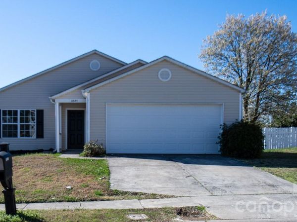 11055 Thousand Oaks Drive, Huntersville, NC 28078