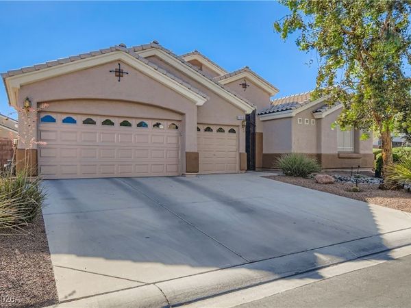 6703 Tufted Duck Way, North Las Vegas, NV 89084