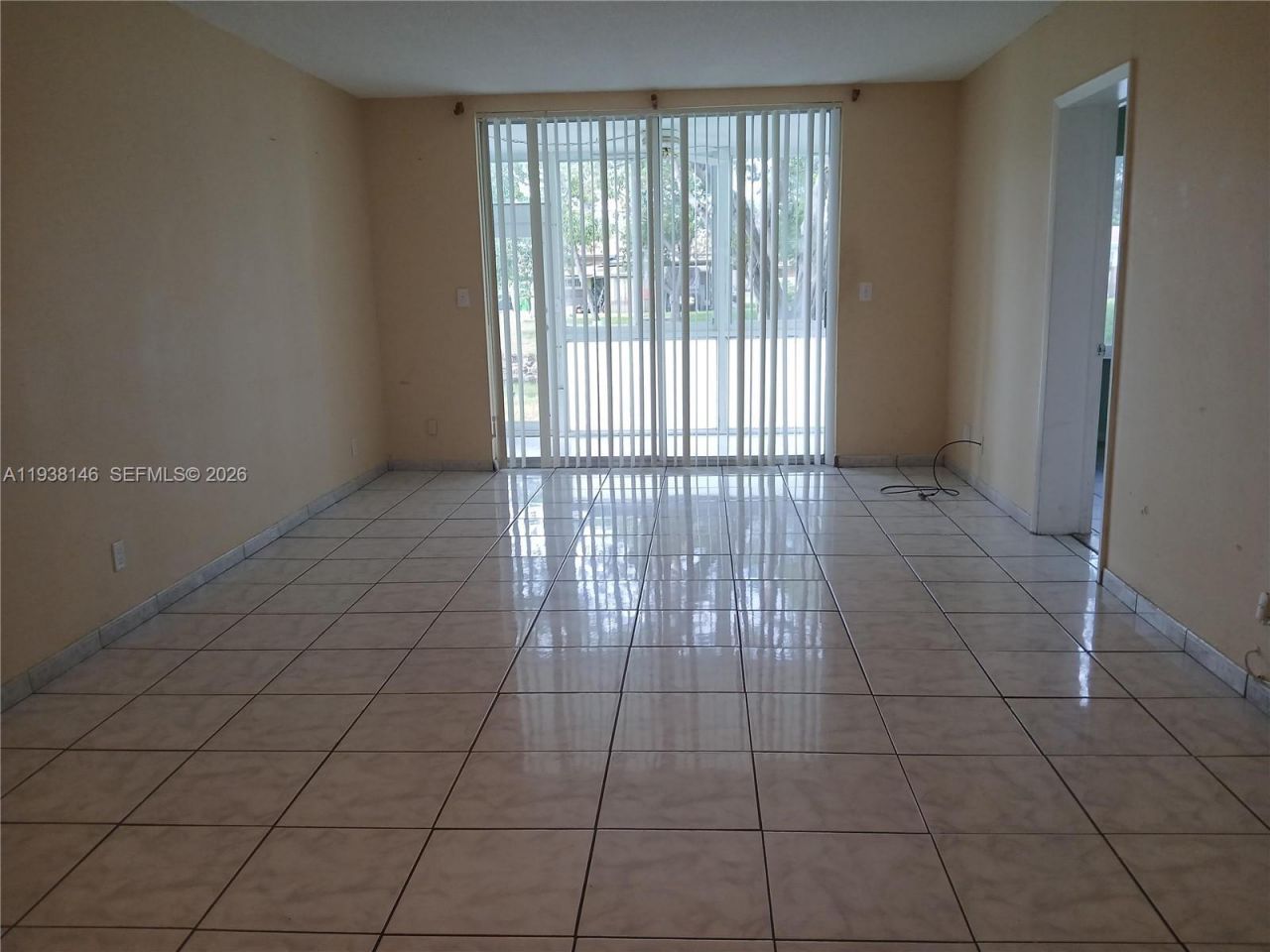 5950 Del Lago Cir, Unit 112, Sunrise, FL 33313 Photo