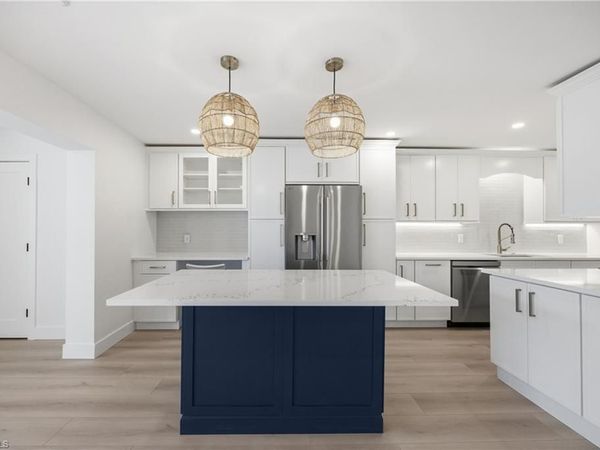 333 Harbour DR, Unit 109, NAPLES, FL 34103