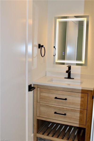 333 Harbour Dr, Unit 109, Naples, FL 34103 Photo