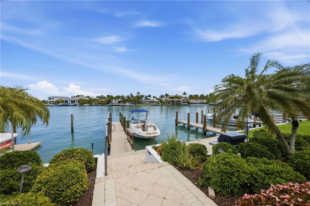333 Harbour Dr, Unit 109, Naples, FL 34103 Photo