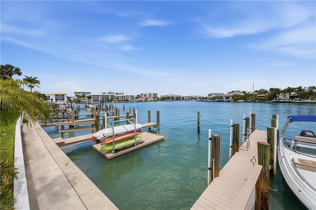 333 Harbour Dr, Unit 109, Naples, FL 34103 Photo