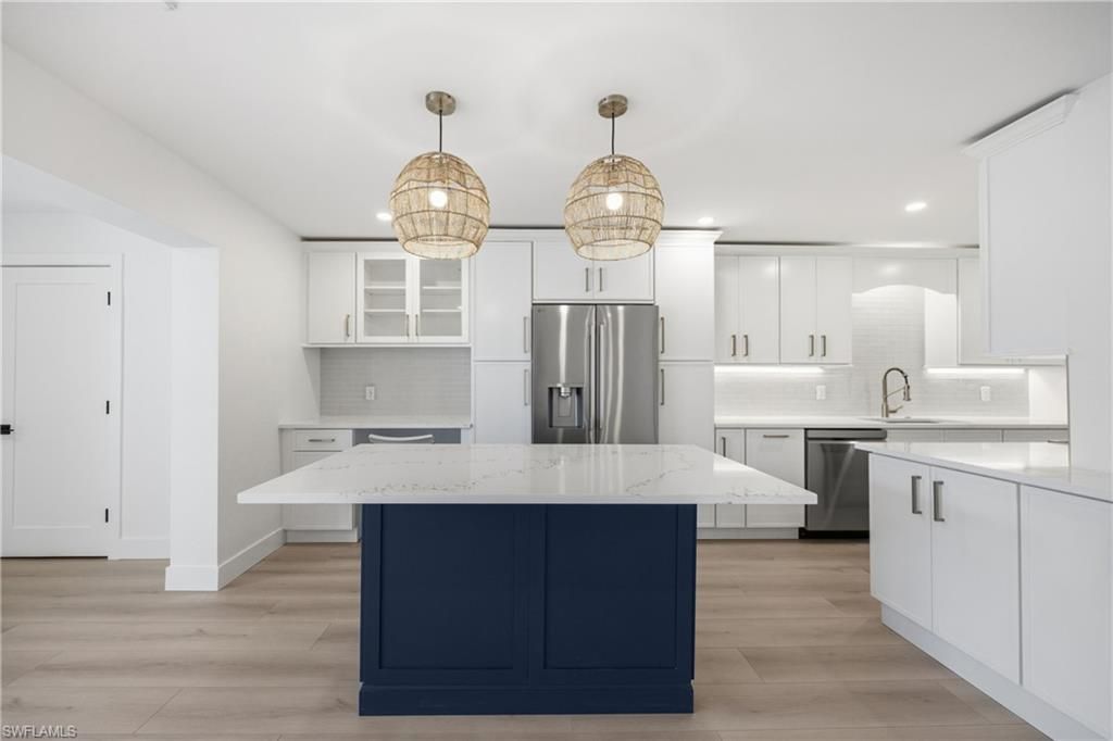 333 Harbour Dr, Unit 109, Naples, FL 34103 Photo