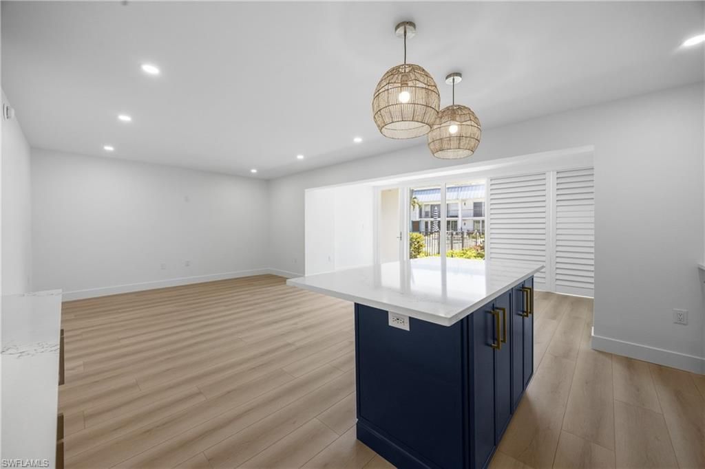 333 Harbour Dr, Unit 109, Naples, FL 34103 Photo