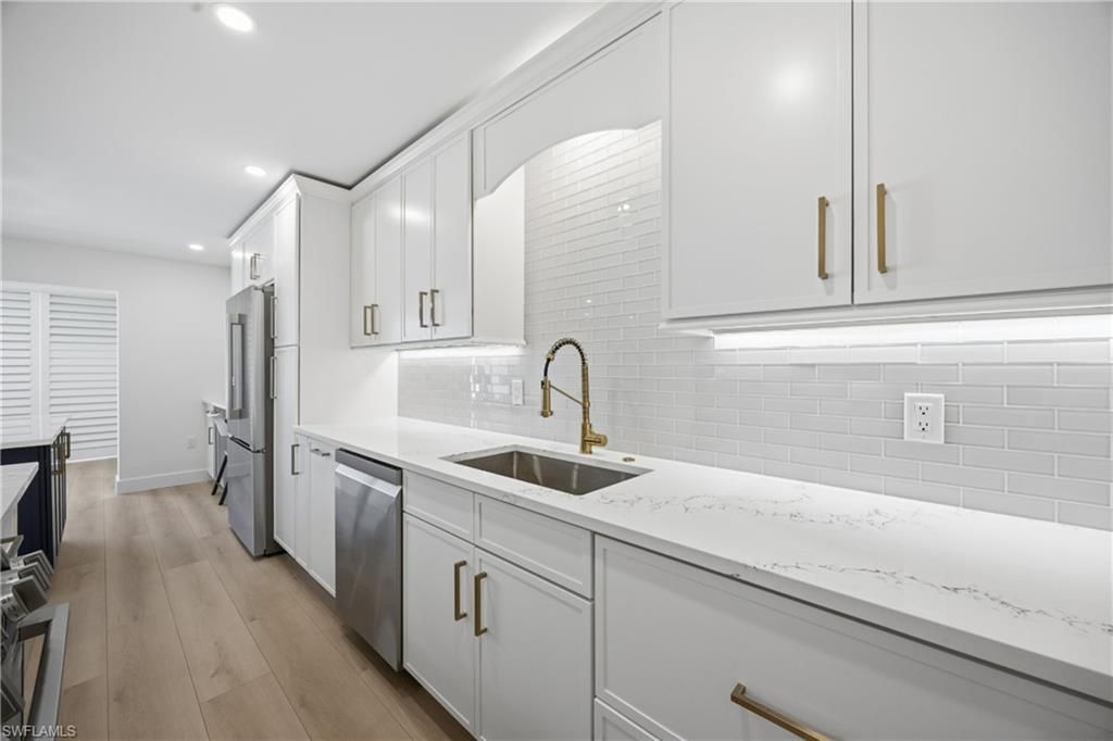 333 Harbour Dr, Unit 109, Naples, FL 34103 Photo