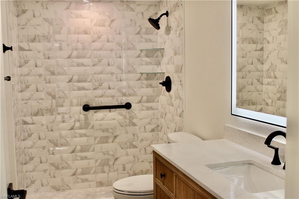 333 Harbour Dr, Unit 109, Naples, FL 34103 Photo