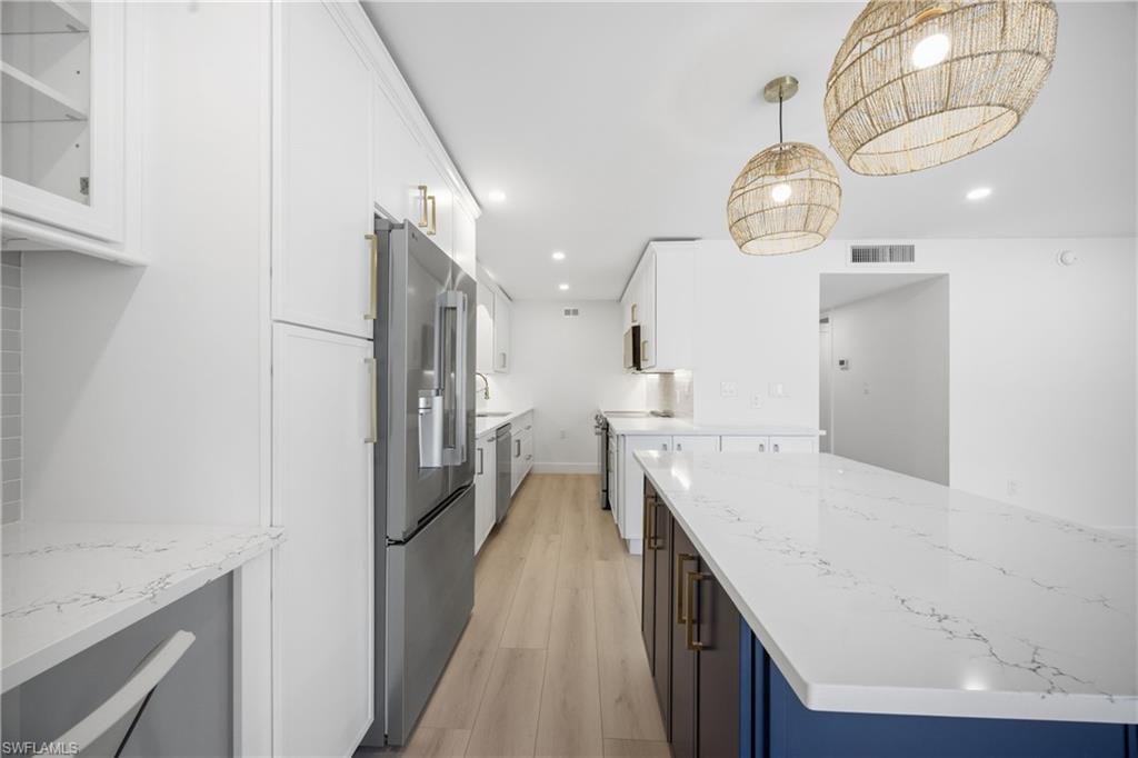 333 Harbour Dr, Unit 109, Naples, FL 34103 Photo