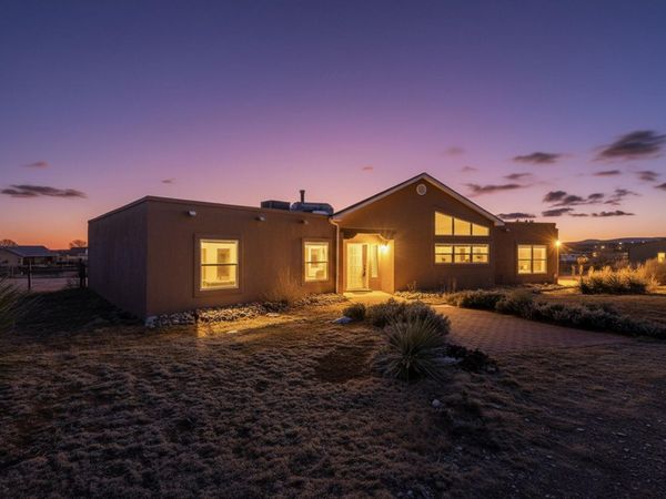 41 Madole Road, Edgewood, NM 87015