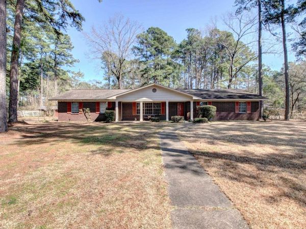 106 Pine Forest Lane, Fordyce, AR 71742