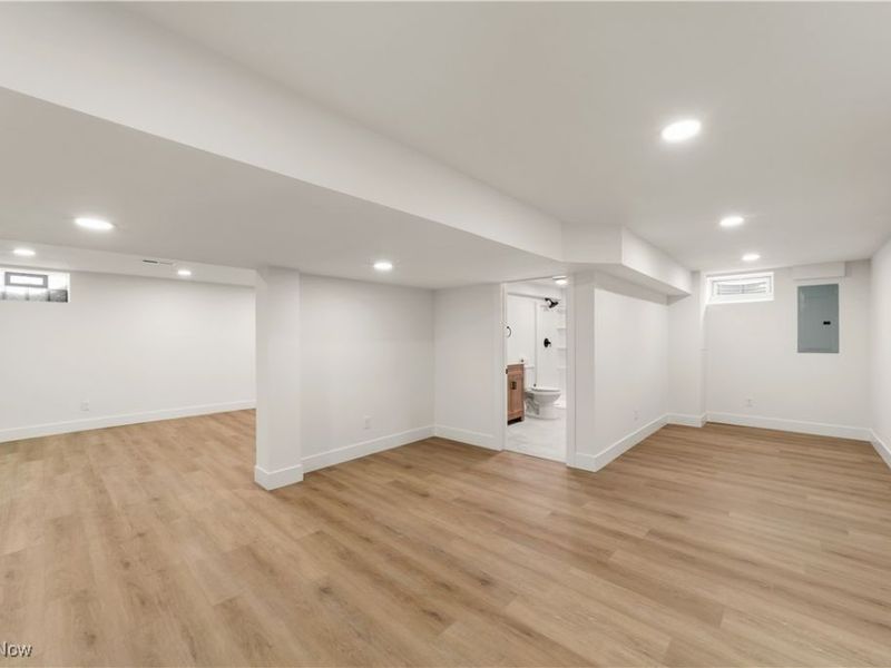 3350 Fairhill Drive, Rocky River, OH 44116 Photo 41