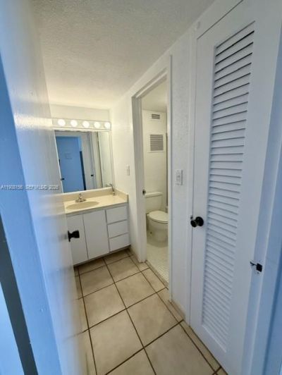 2899 Collins, Unit 1114, Miami Beach, FL 33140 Photo