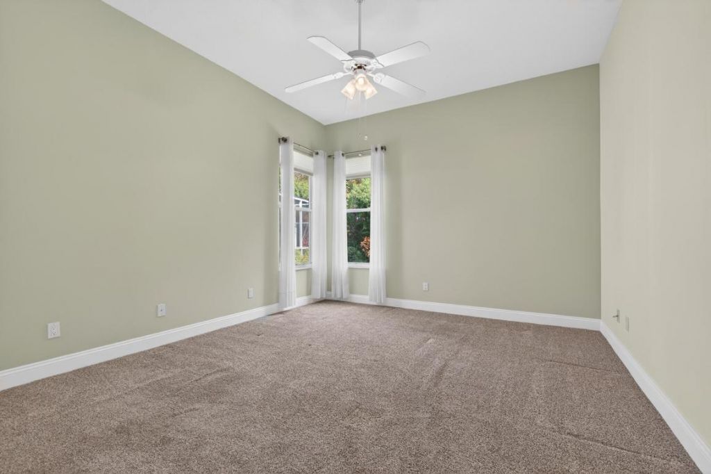 568 SW New Castle Cove, Port Saint Lucie, FL 34986 Photo