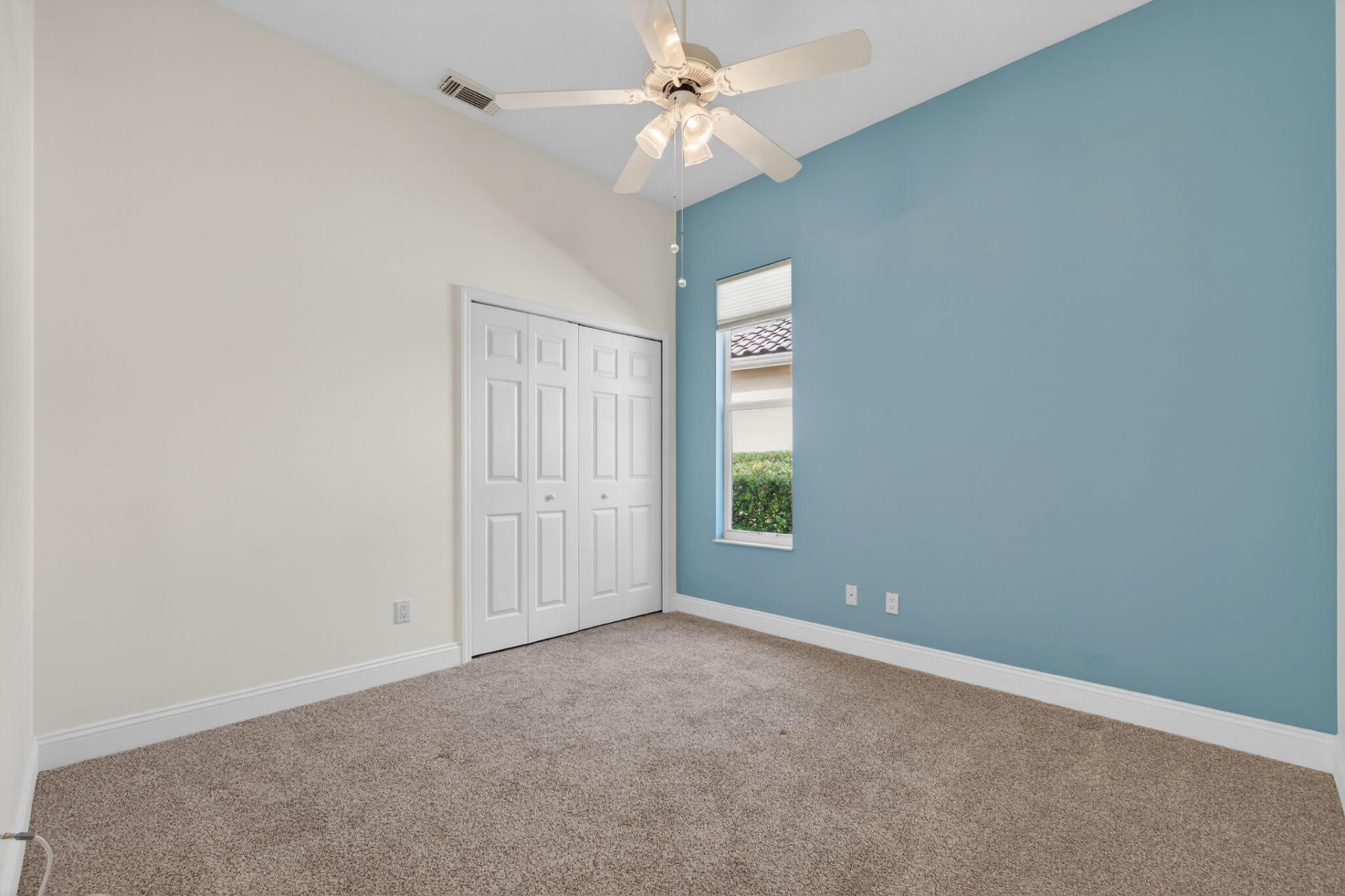 568 SW New Castle Cove, Port Saint Lucie, FL 34986 Photo