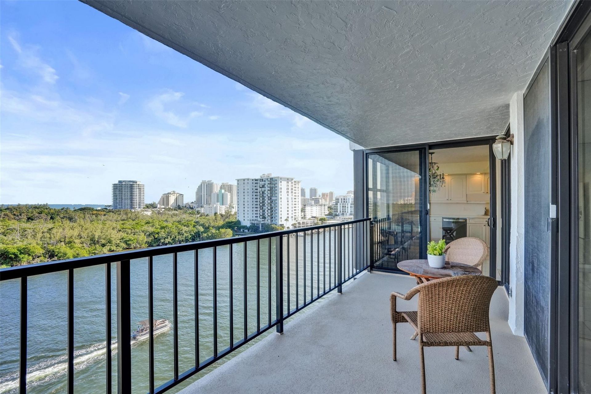 936 Intracoastal D, Unit 10E, Fort Lauderdale, FL 33304 Photo
