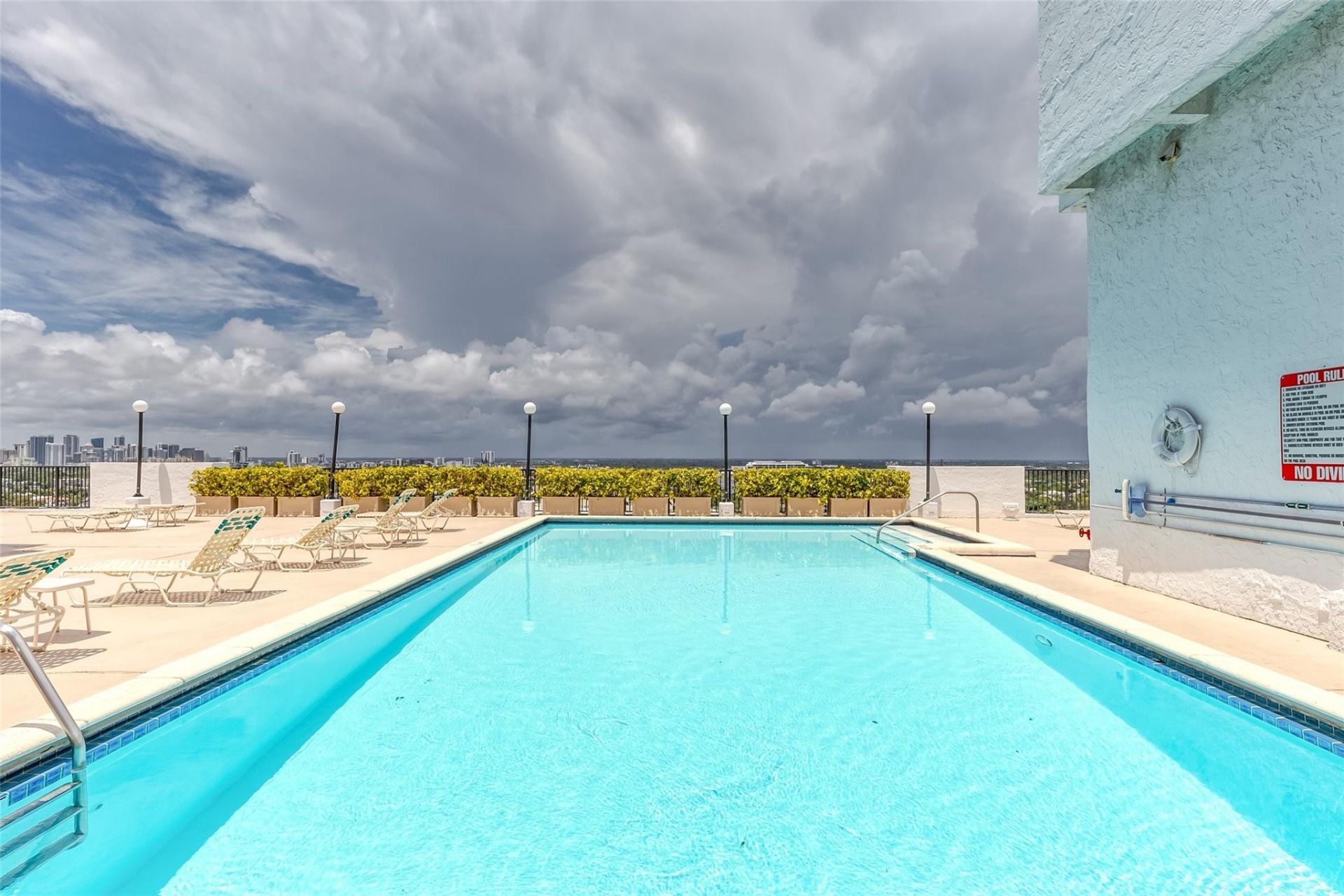 936 Intracoastal D, Unit 10E, Fort Lauderdale, FL 33304 Photo