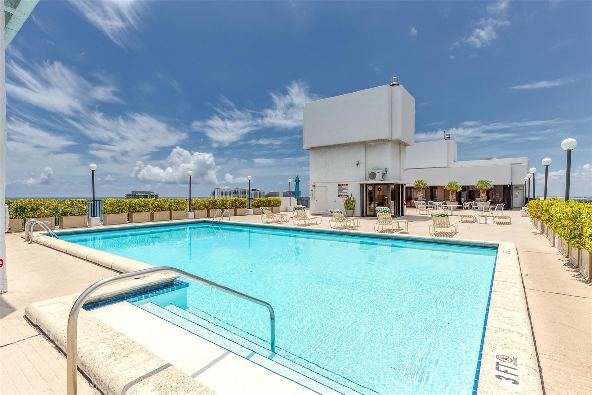 936 Intracoastal D, Unit 10E, Fort Lauderdale, FL 33304 Photo