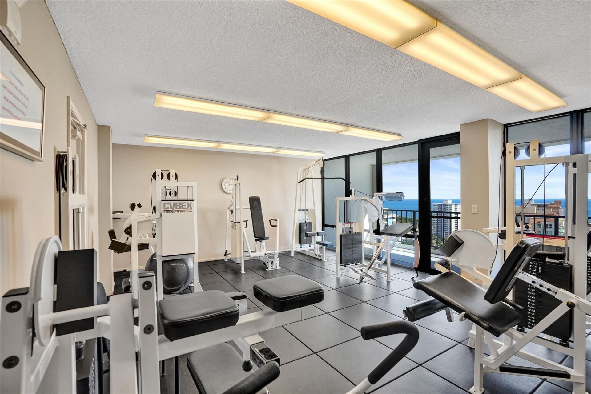 936 Intracoastal D, Unit 10E, Fort Lauderdale, FL 33304 Photo