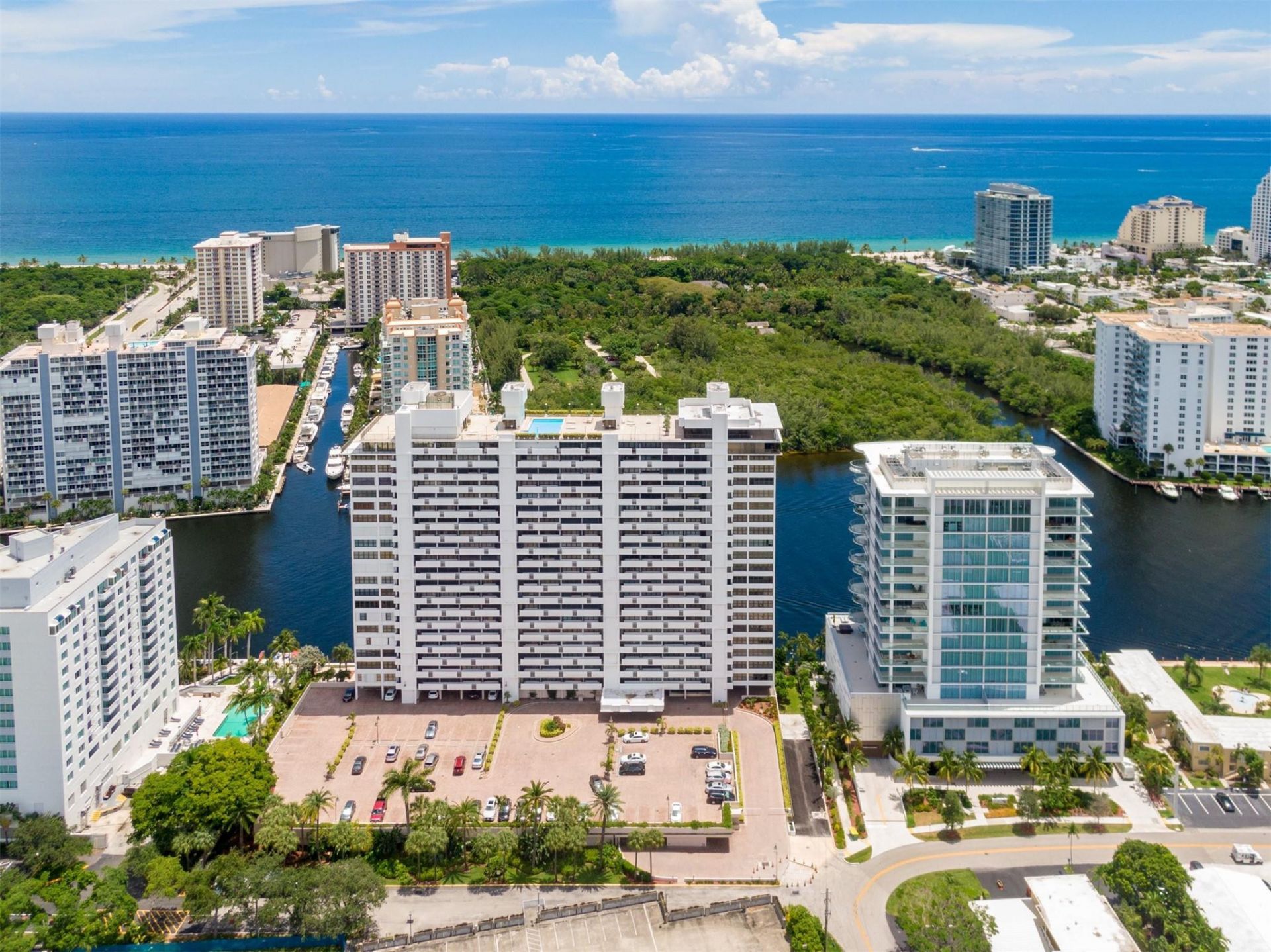 936 Intracoastal D, Unit 10E, Fort Lauderdale, FL 33304 Photo