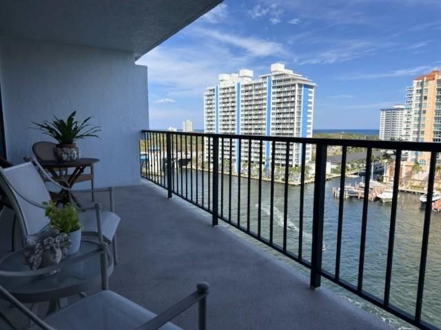 936 Intracoastal D, Unit 10E, Fort Lauderdale, FL 33304 Photo