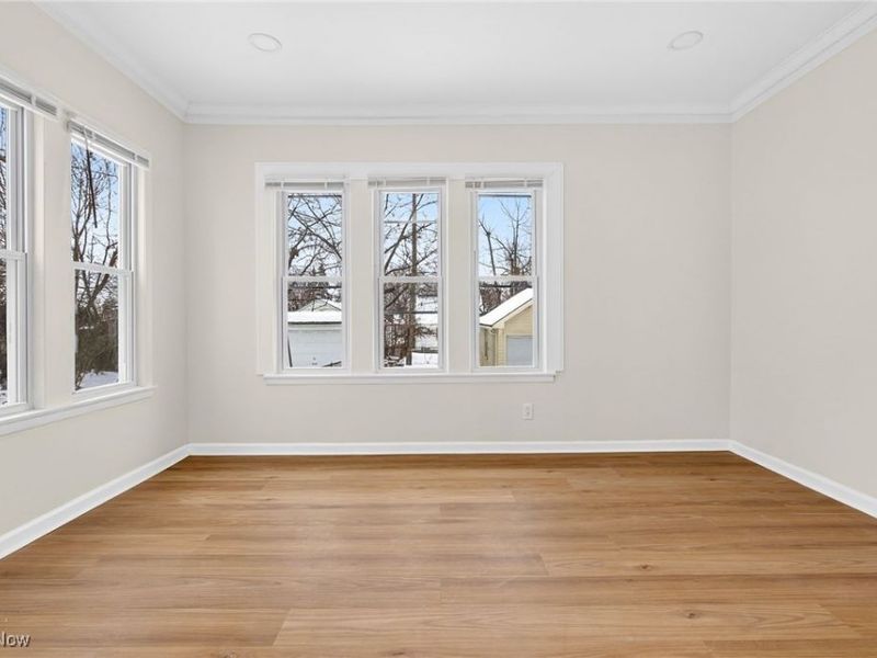 4004 E 154th Street, Cleveland, OH 44128 Photo 12