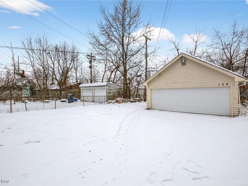 4004 E 154th Street, Cleveland, OH 44128 Photo 4