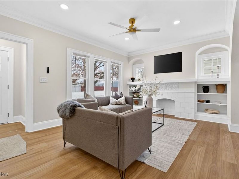 4004 E 154th Street, Cleveland, OH 44128 Photo 6