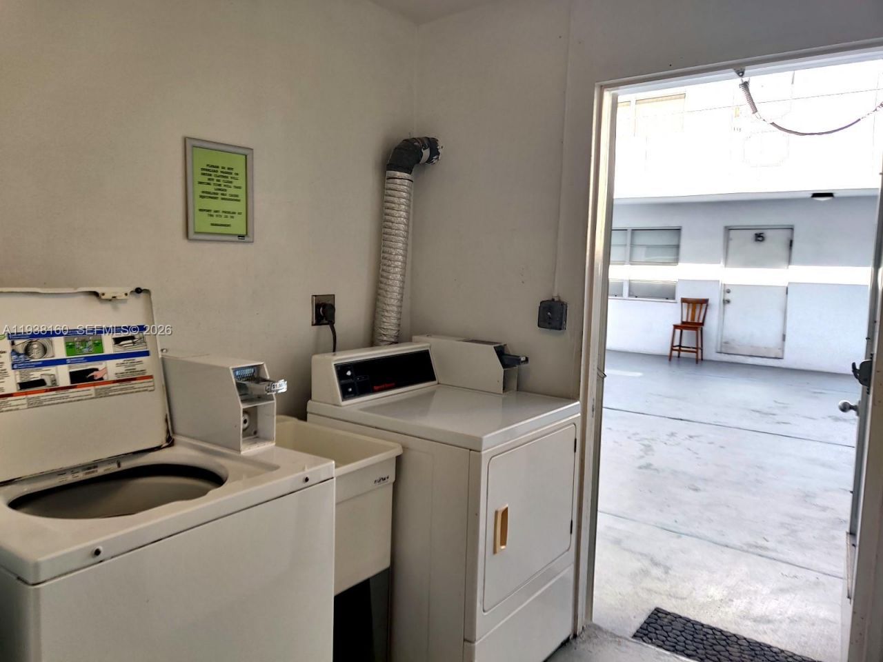 2826 Van Buren St, Unit 8, Hollywood, FL 33020 Photo