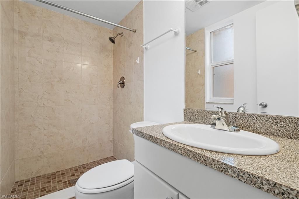 12658 Kenwood Ln, Unit D, Fort Myers, FL 33907 Photo