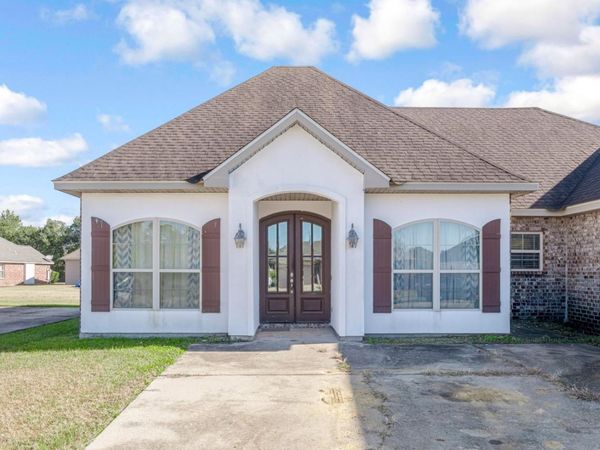 145 Georgine Drive, Vacherie, LA 70090