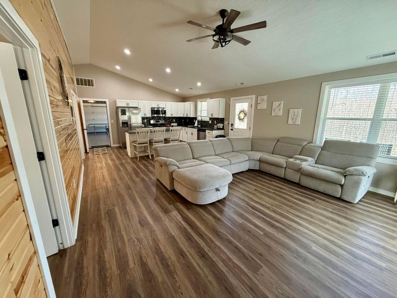 813 Eaton Hollow Road SW, Lancaster, OH 43130 Photo 3