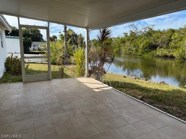 585 14th St N, Naples, FL 34102 Photo