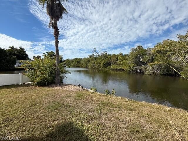 585 14th St N, Naples, FL 34102 Photo