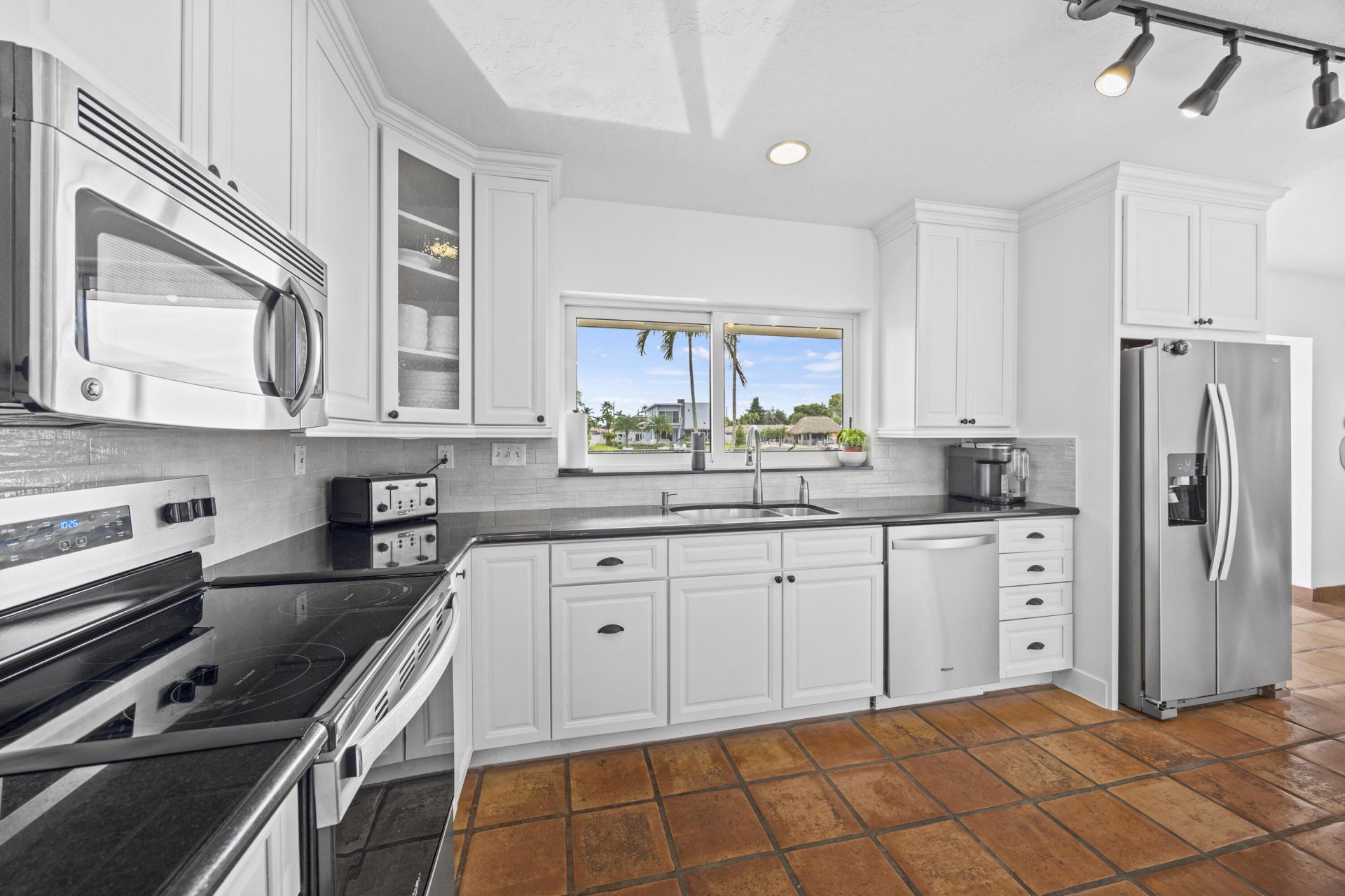 1130 SE 5th Avenue, Pompano Beach, FL 33060 Photo