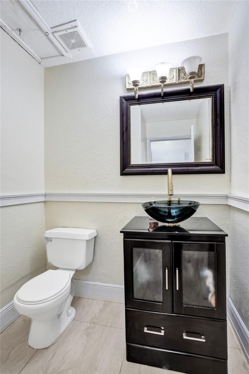 3099 W Buena Vista Drive, Margate, FL 33063 Photo