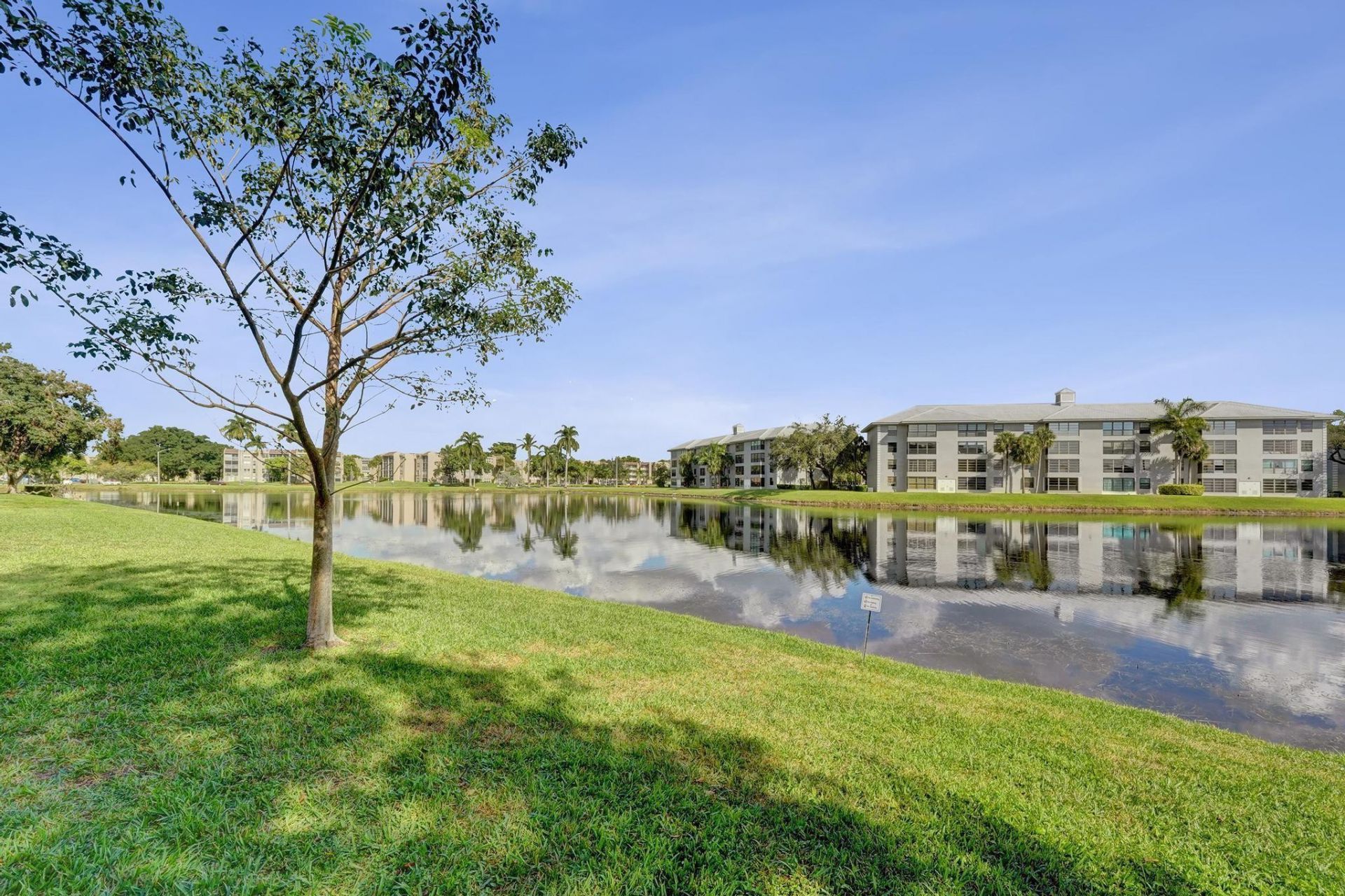 9430 Poinciana Place, Unit 415, Davie, FL 33324 Photo