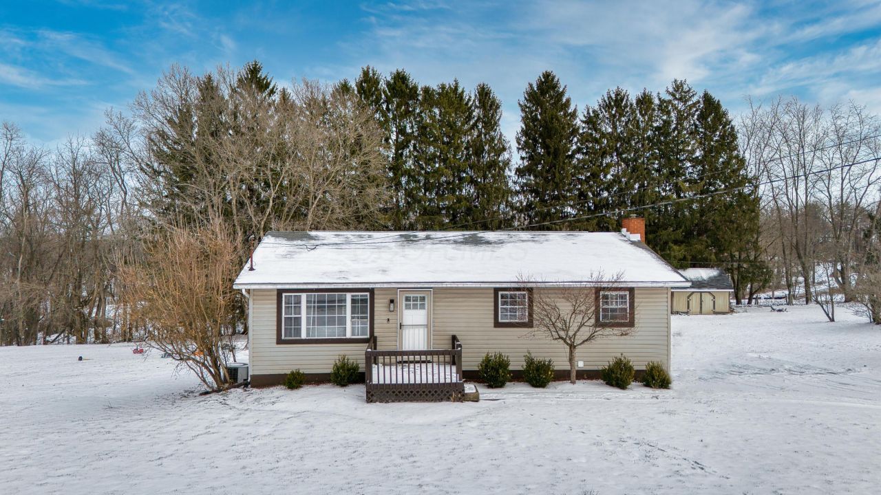 6160 Dresden Road, Zanesville, OH 43701 Main Photo