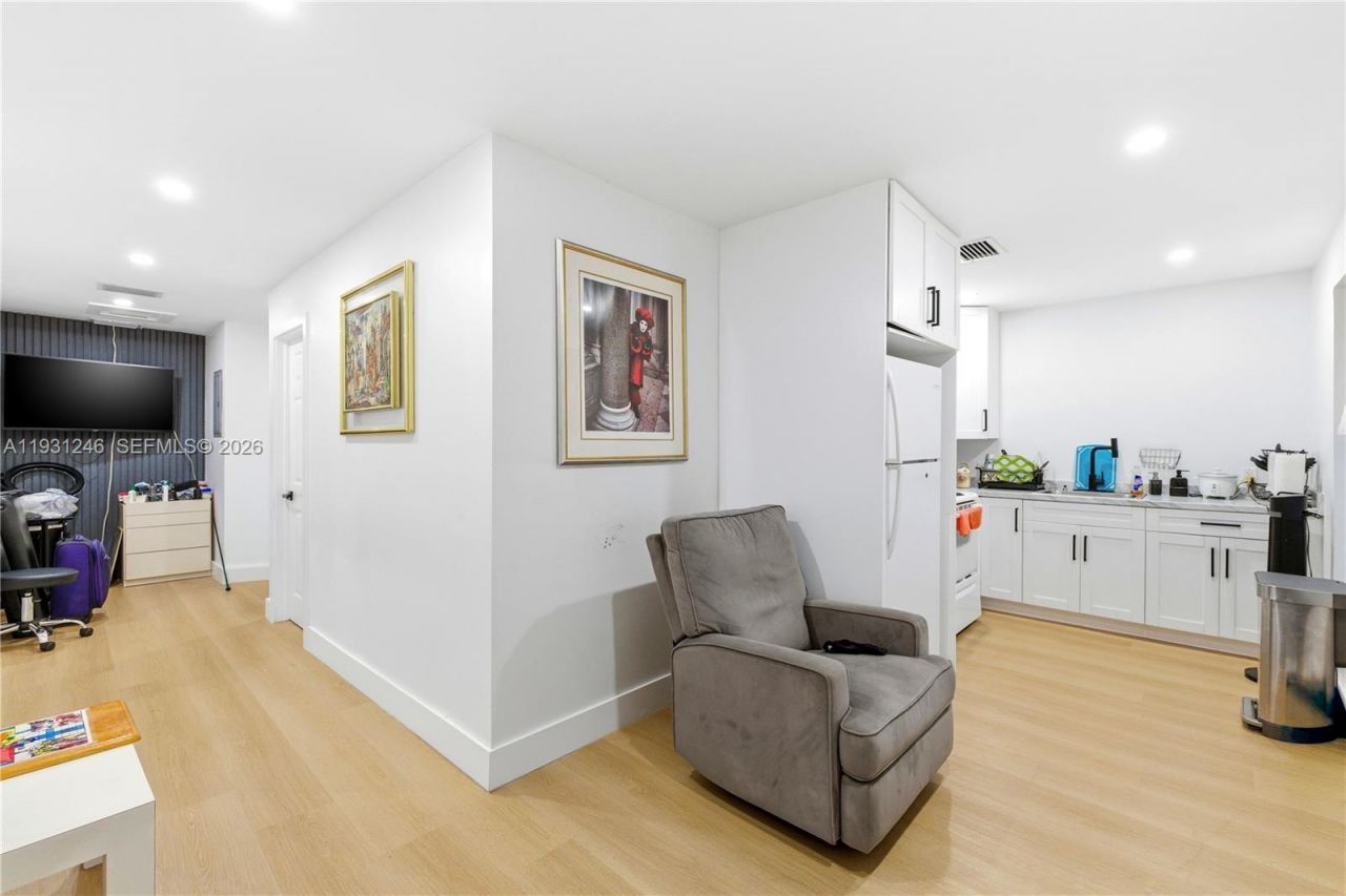 5666 Mayo St, Hollywood, FL 33023 Photo