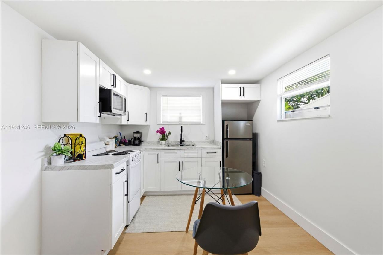 5666 Mayo St, Hollywood, FL 33023 Photo