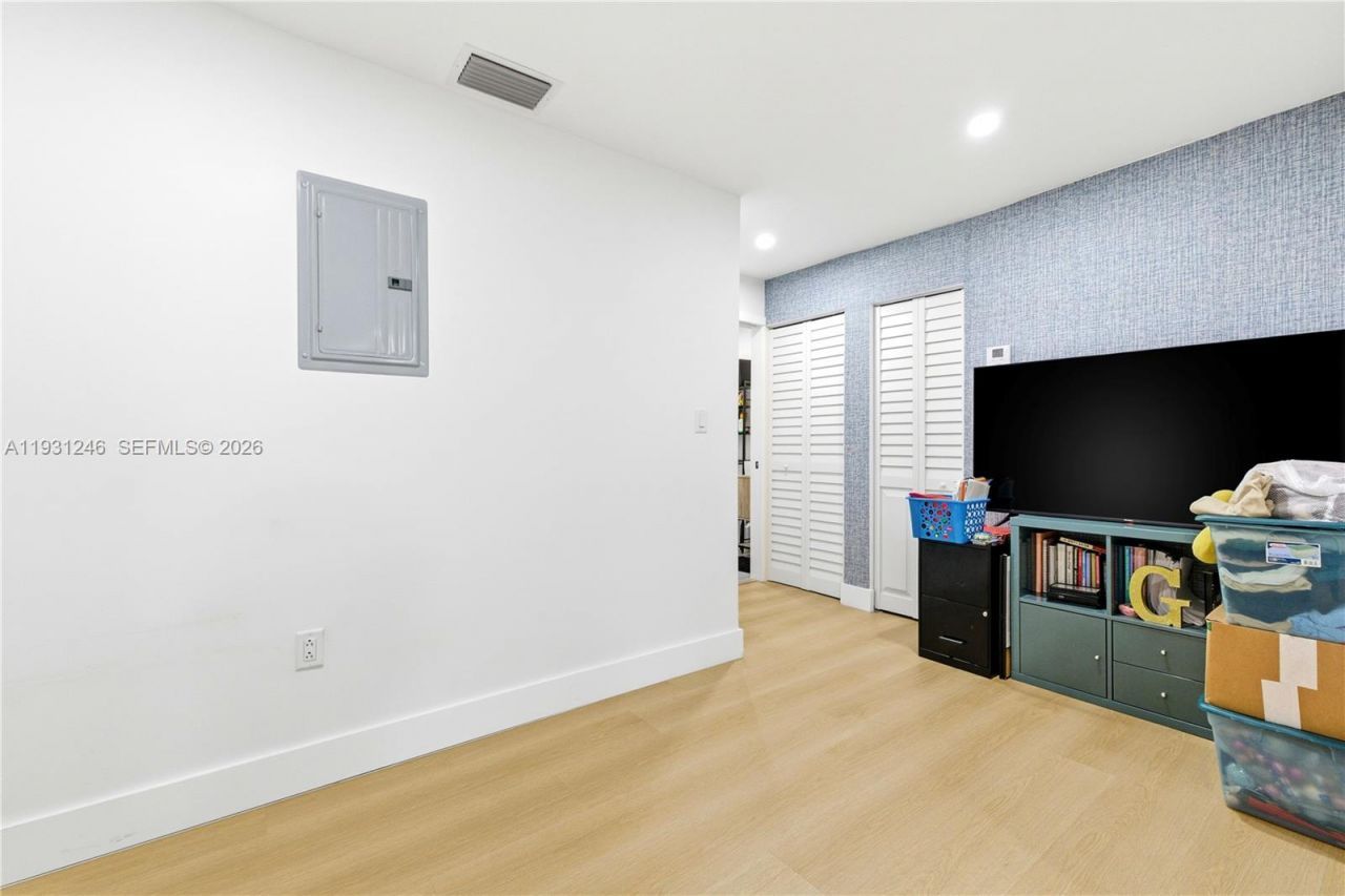 5666 Mayo St, Hollywood, FL 33023 Photo