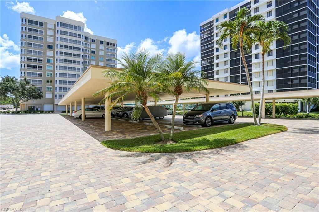 15 Bluebill Ave, Unit 805, Naples, FL 34108 Photo