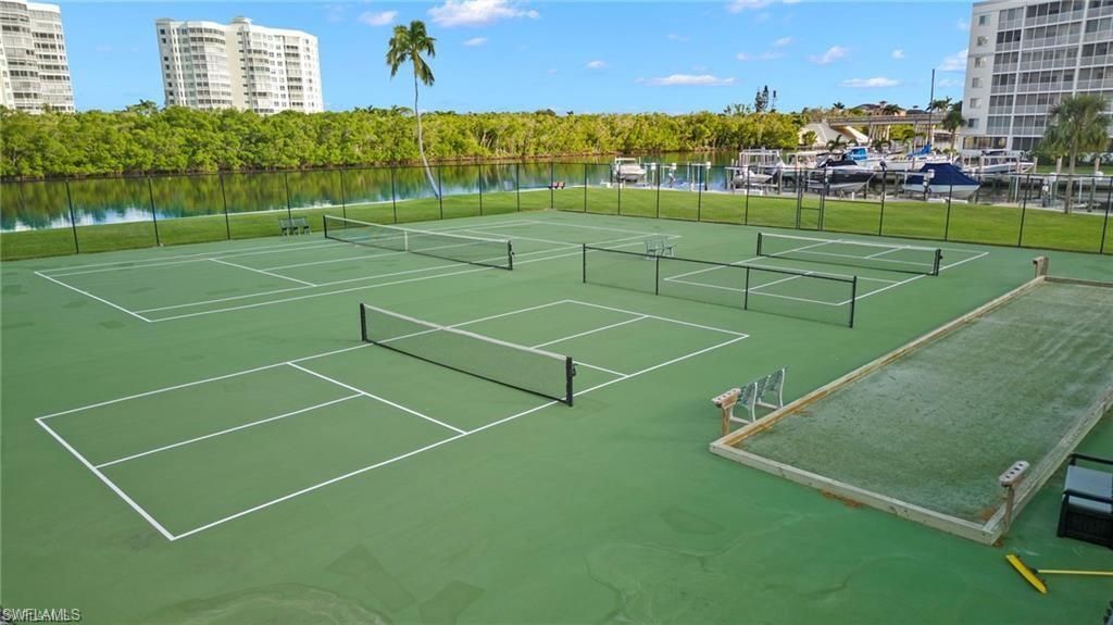 15 Bluebill Ave, Unit 805, Naples, FL 34108 Photo