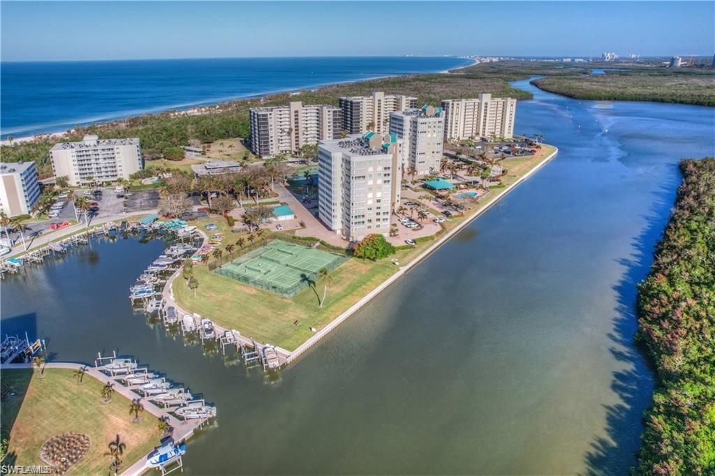 15 Bluebill Ave, Unit 805, Naples, FL 34108 Photo